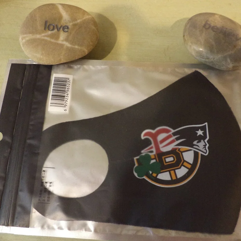 BOSTON CELTICS, RED SOX and NEW ENGLAND PATRIOTS FABRIC FACE MAS~ New in Bag